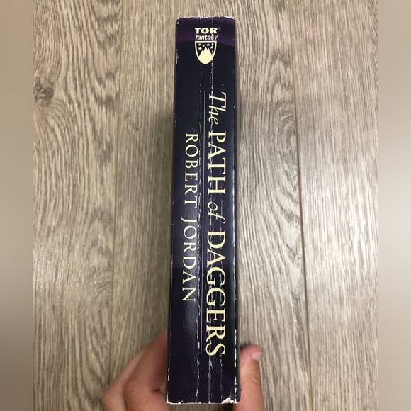 Wheel of Time by Robert Jordan Bookset 7-9 - Picture 6 of 10